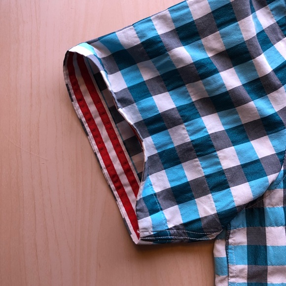 Robert Graham short sleeved casual button down - Picture 7 of 7